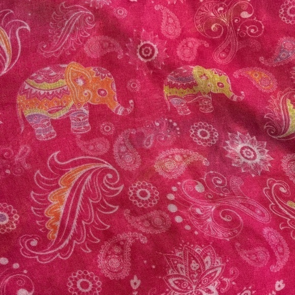 Gorgeous Boho Chic Elephant Print Infinity Scarf - Picture 3 of 3